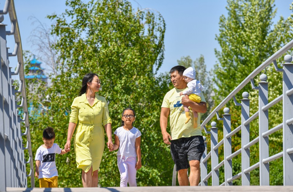 Otbasyndaǵy tárbıe – basty negiz