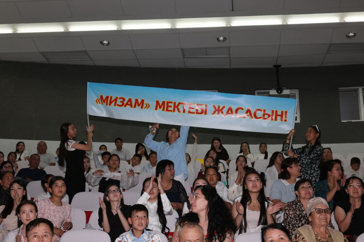 Kitapqumarlar kósh túzedi