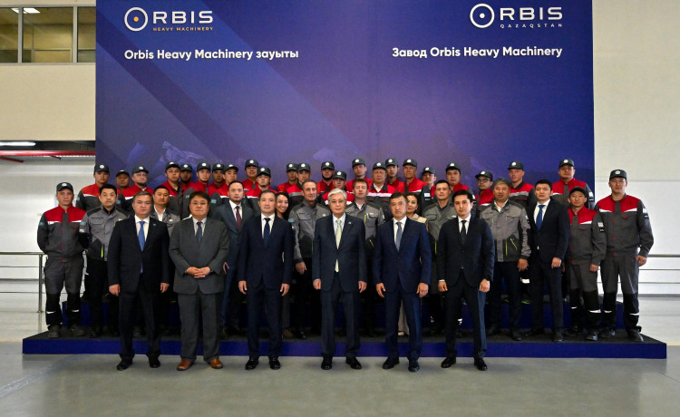 Prezıdent Orbis Heavy Machinery zaýytyna bardy