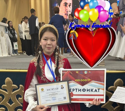 Qarasazda Muqaǵalı jyrlary qalyqtady