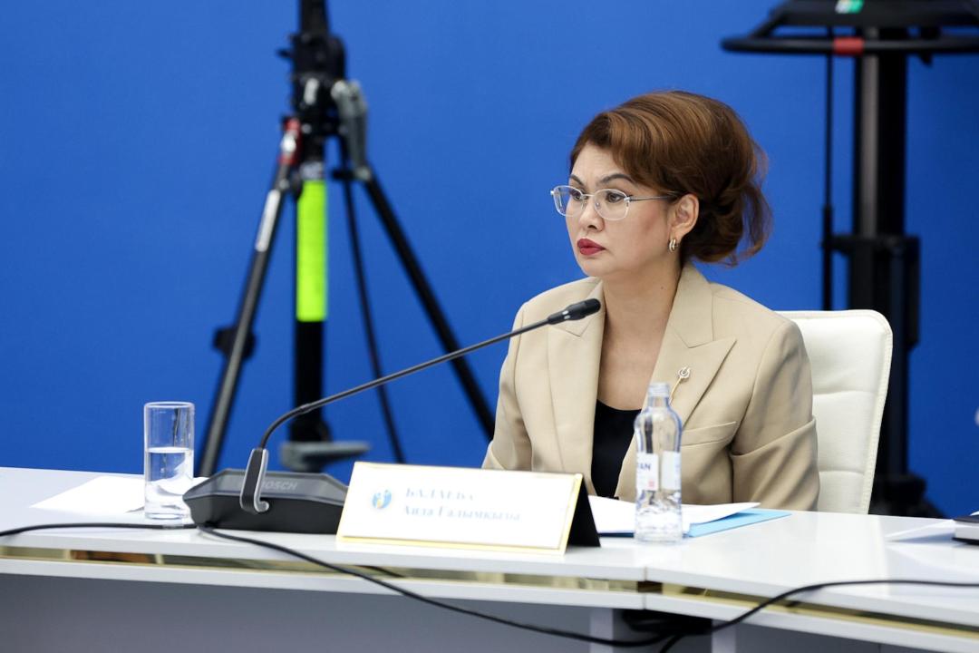 Áıelder isteri jónindegi ulttyq komıssııa otyrysynda jasóspirimder arasyndaǵy júktiliktiń aldyn alý máseleleri talqylandy