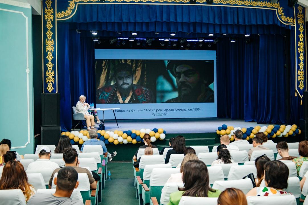 Kreatorlar bas qosty