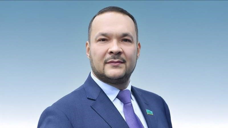 Konstantın Avershın – qoǵamdyq keńes tóraǵasy