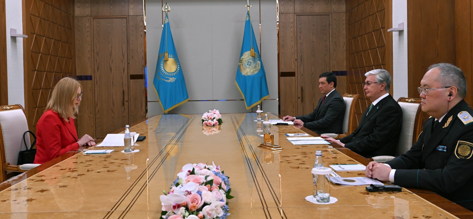 Qarjylyq qaýipsizdikti nyǵaıtýǵa mán berdi