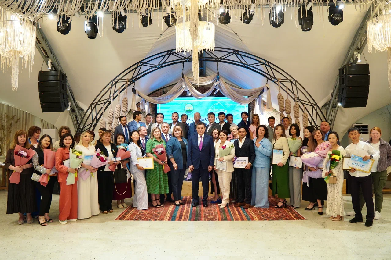 ShQO-da jýrnalıster marapattaldy