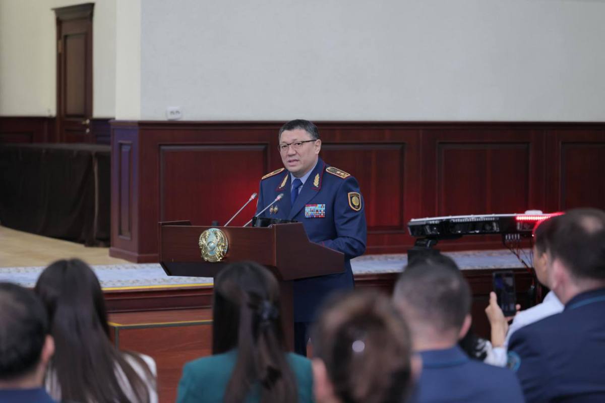 IIM-de jýrnalısterge arnalǵan baspasóz týry ótti