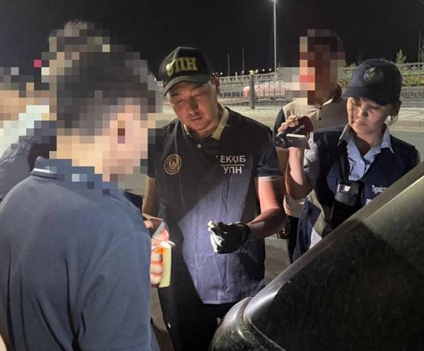 Túrkistanda 400 doza sıntetıkalyq esirtki tárkilendi