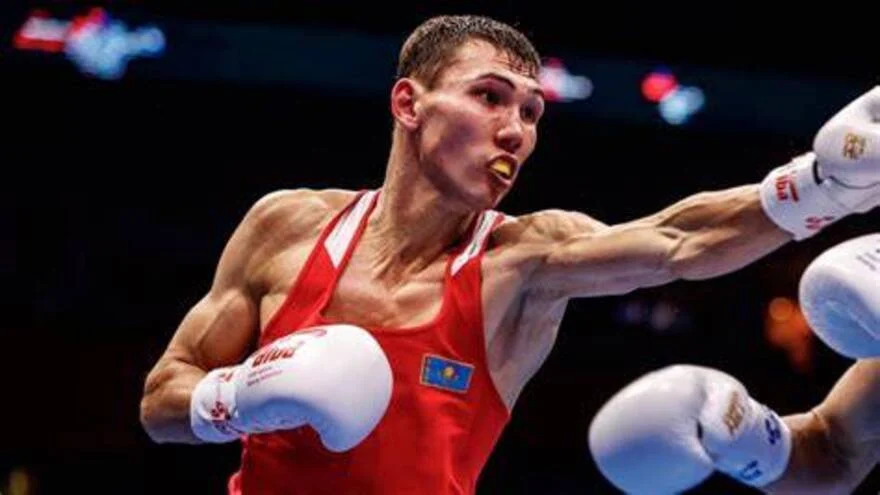 Boksshy Serik Temirjanov Álem kýboginiń shırek fınalynda jeńilip qaldy