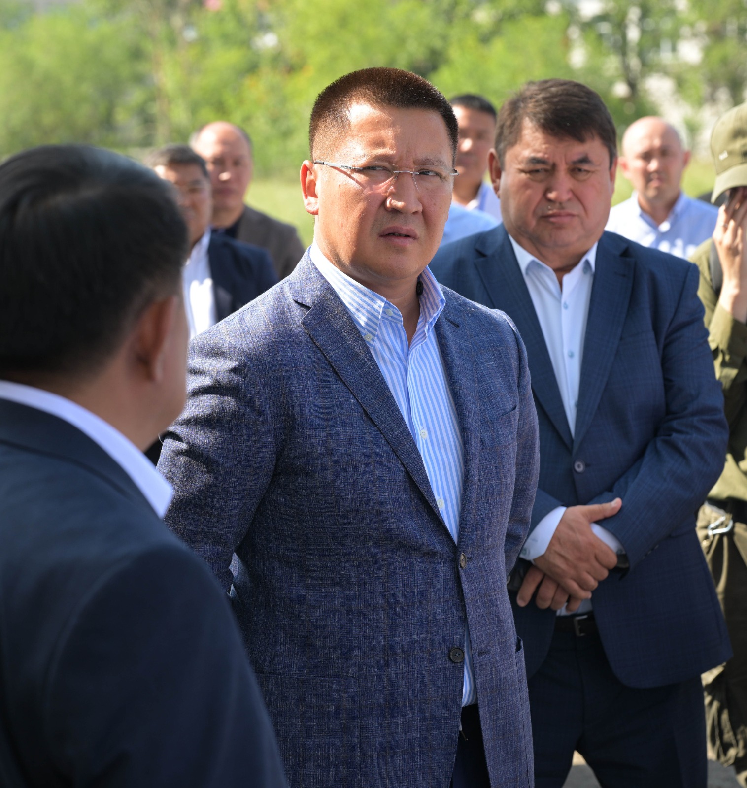 Halyqpen keri baılanys jasamaǵany úshin Aqsý qalasynyń basshylary sógis aldy