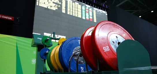 Astanada aýyr atletıkadan Azııa básekesi bastaldy