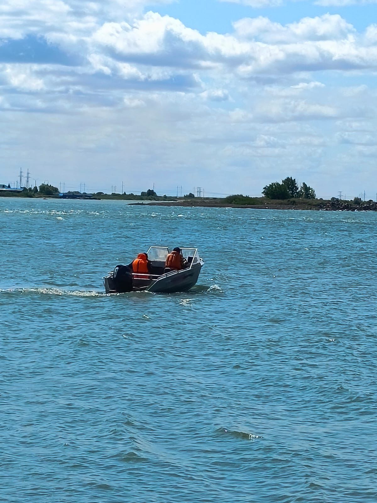 Ekibastuzdyń Shandaqsor kólinde 2009 jylǵy bala sýǵa batyp ketti