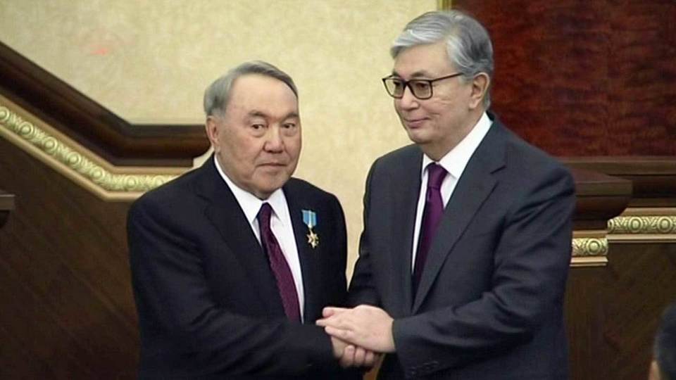 Qasym-Jomart Toqaev Nursultan Nazarbaevty mereıtoıymen quttyqtady