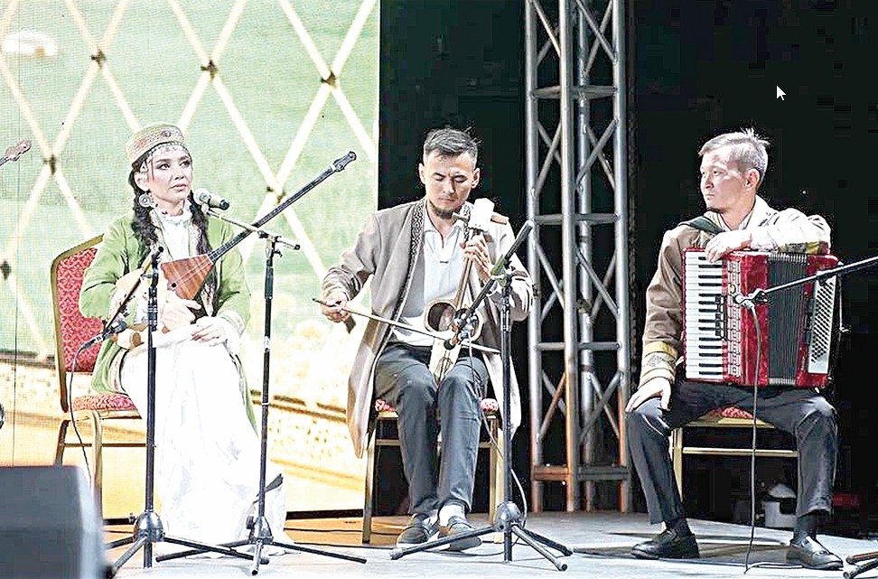 Áýlıeata áýenderi asqaqtady