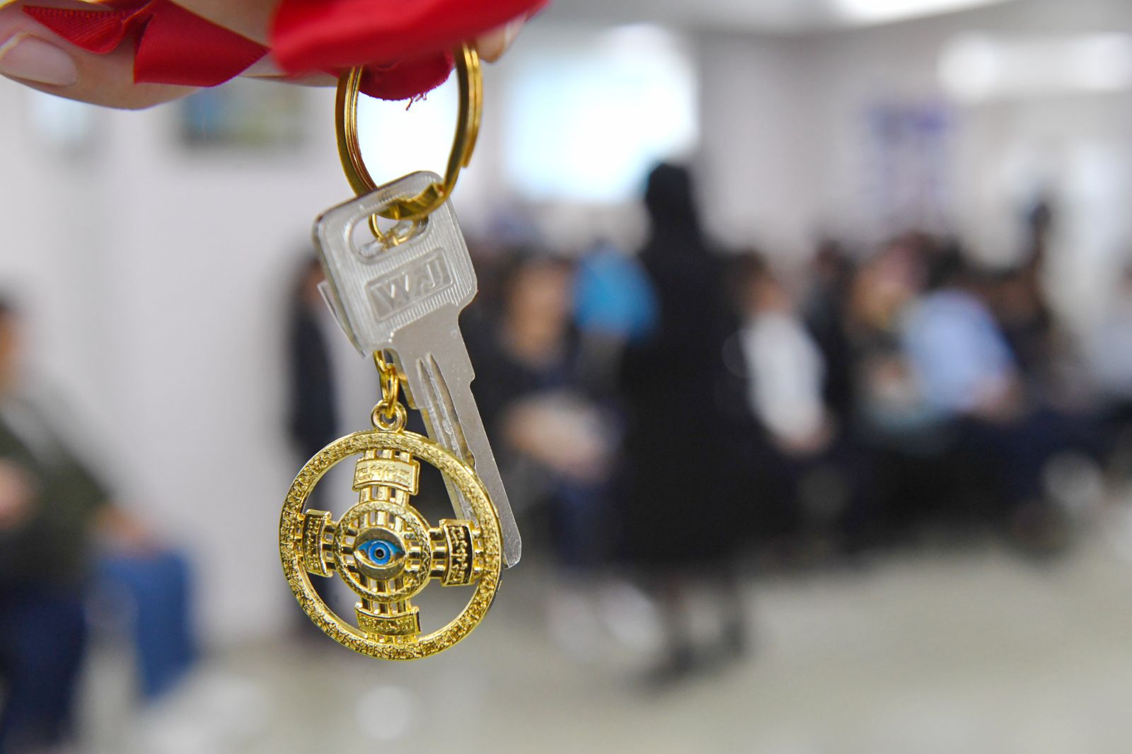 Almatyda 220 otbasy eski úılerin jańa baspanaǵa aýystyrdy