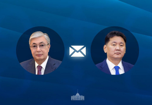 Qasym-Jomart Toqaev Mońǵolııa Prezıdentin quttyqtady