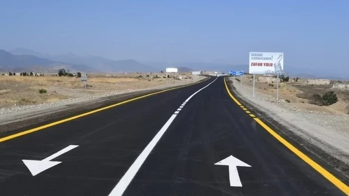 Tranzıtte Orta dálizdiń orny bólek