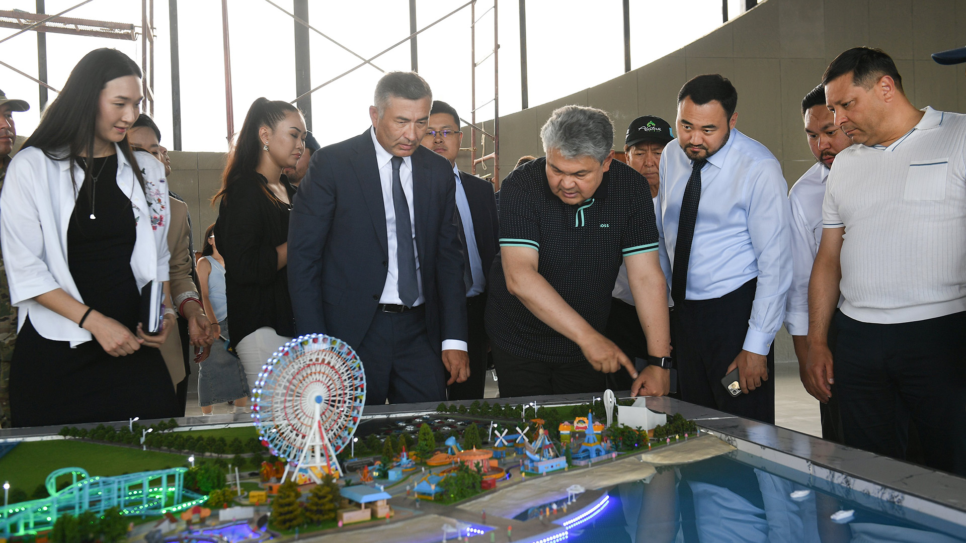 Ermek Kósherbaev Qapshaǵaı sý qoımasynyń týrıstik ınfraqurylymymen tanysty