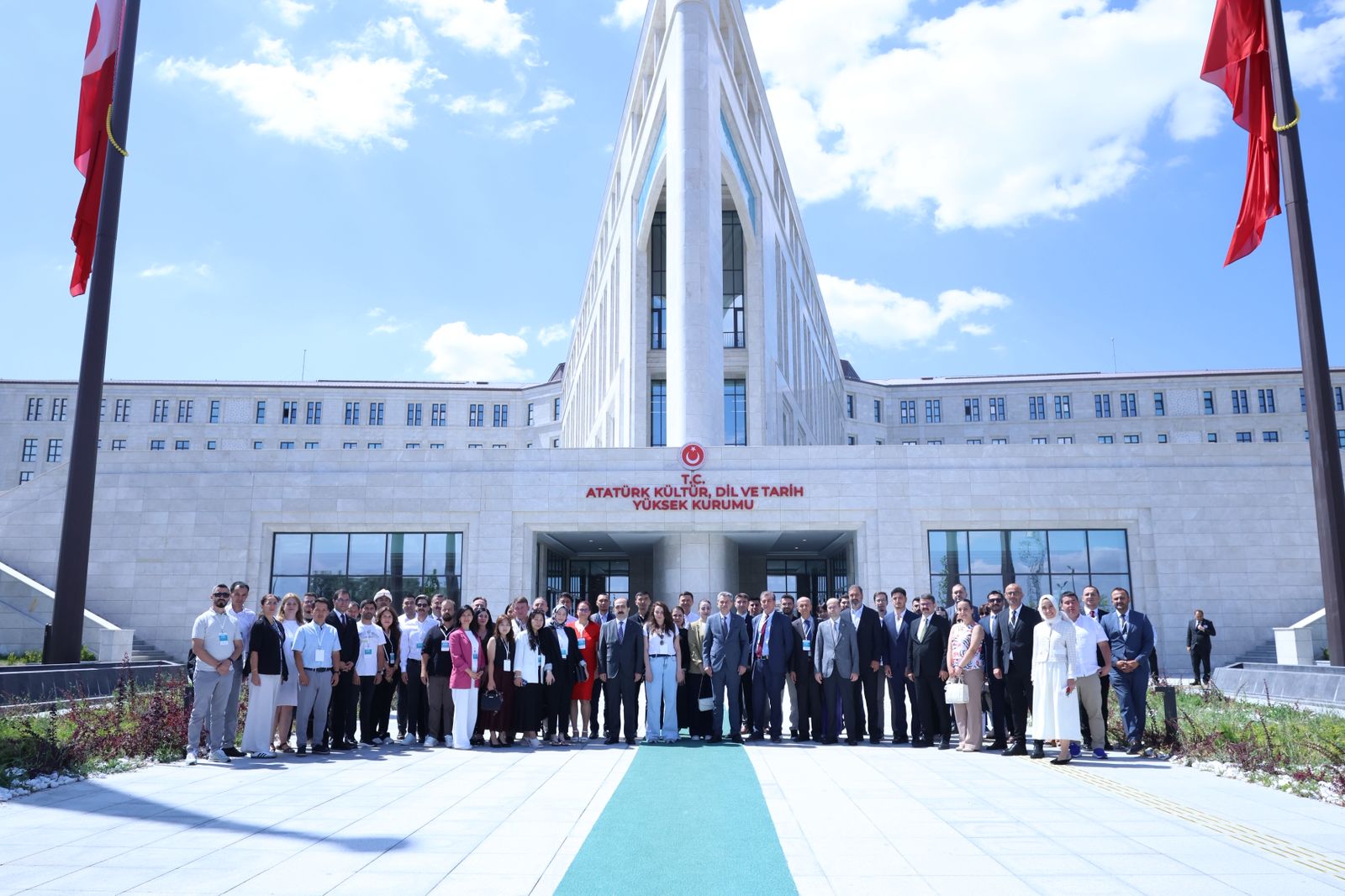 Jas tarıhshylardyń elaralyq jıyny