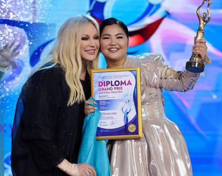 Qazaqstandyq ánshi «Slavıan bazary» baıqaýynda Gran-prı ıelendi