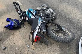 Atyraýda 9 jasar balanyń ústine elektrli motosıkl qulady