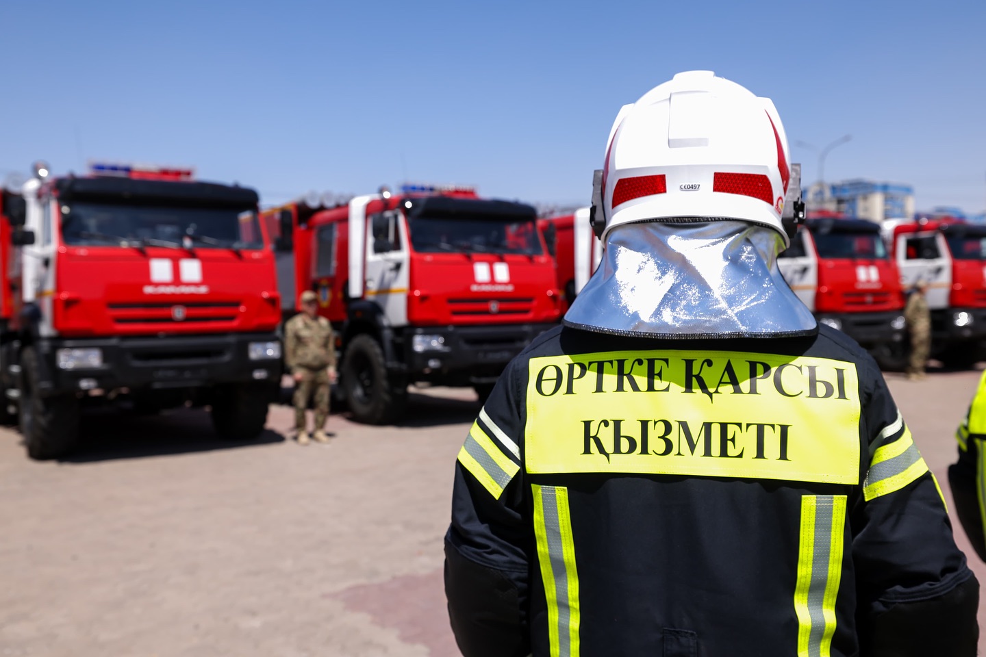 Qutqarýshylarǵa kólik pen páter kiltteri tapsyryldy