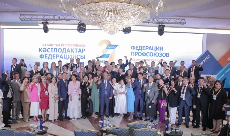 Kásipodaq jumysshy quqyn qorǵaıdy