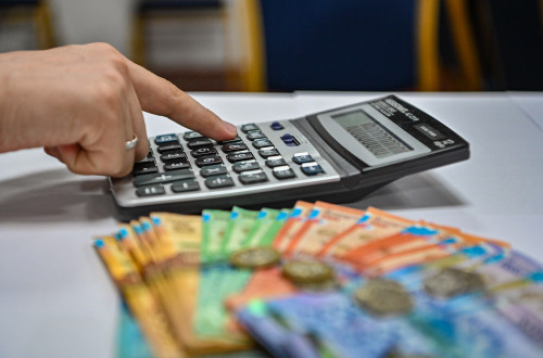 Bıýdjettiń kiris bóligi asyra oryndalyp, el qazynasyna 11 trln teńge tústi