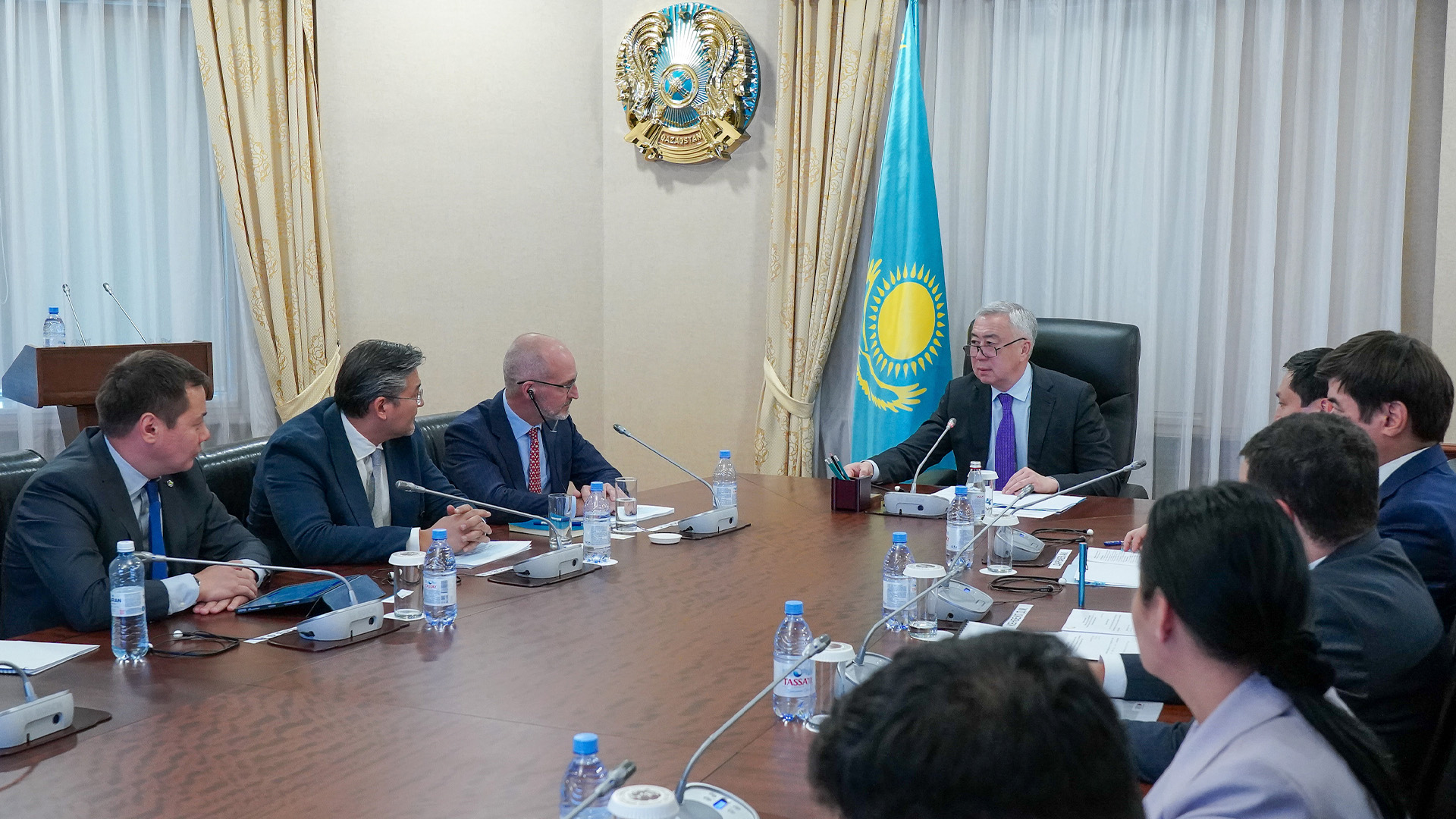 Investısııa kólemin arttyrý jaıy talqylandy