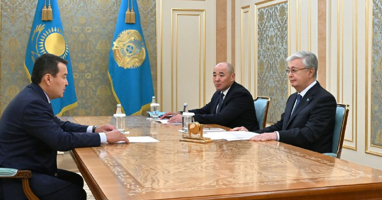 Prezıdent Álıhan Smaıylovty qabyldady