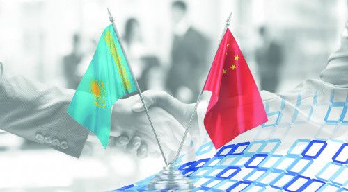 Memorandýmǵa qol qoıdy