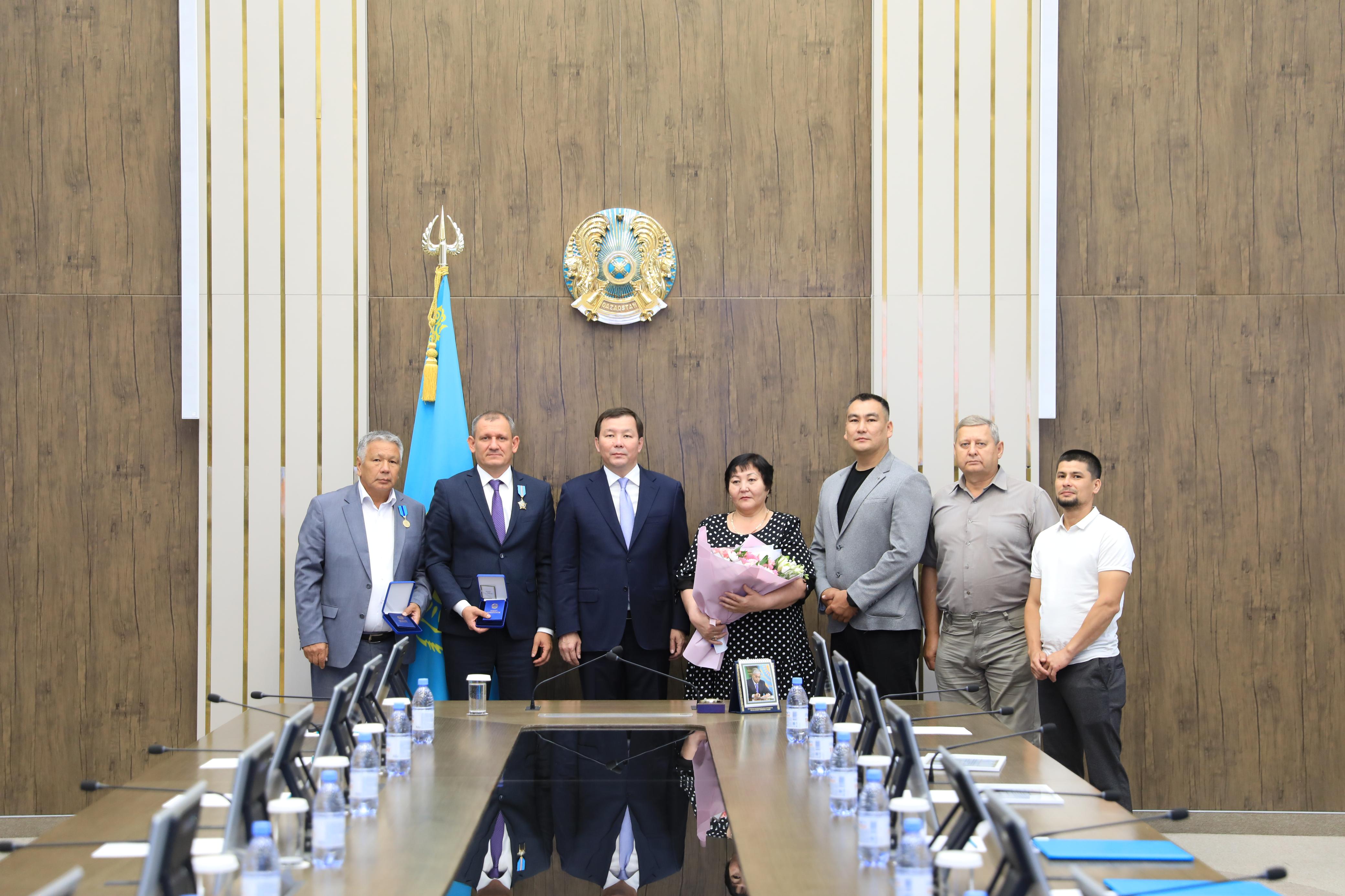 Aqtóbede metallýrgter ulyqtaldy