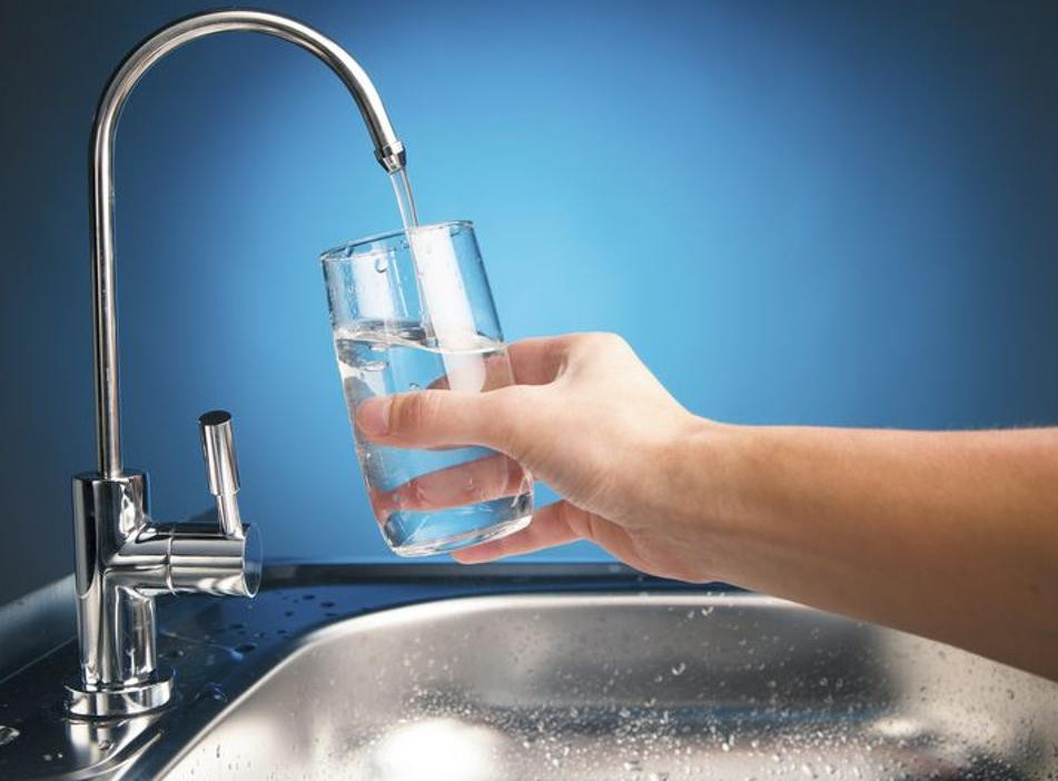 Aptapta aýyzsýdan  taryǵyp otyr