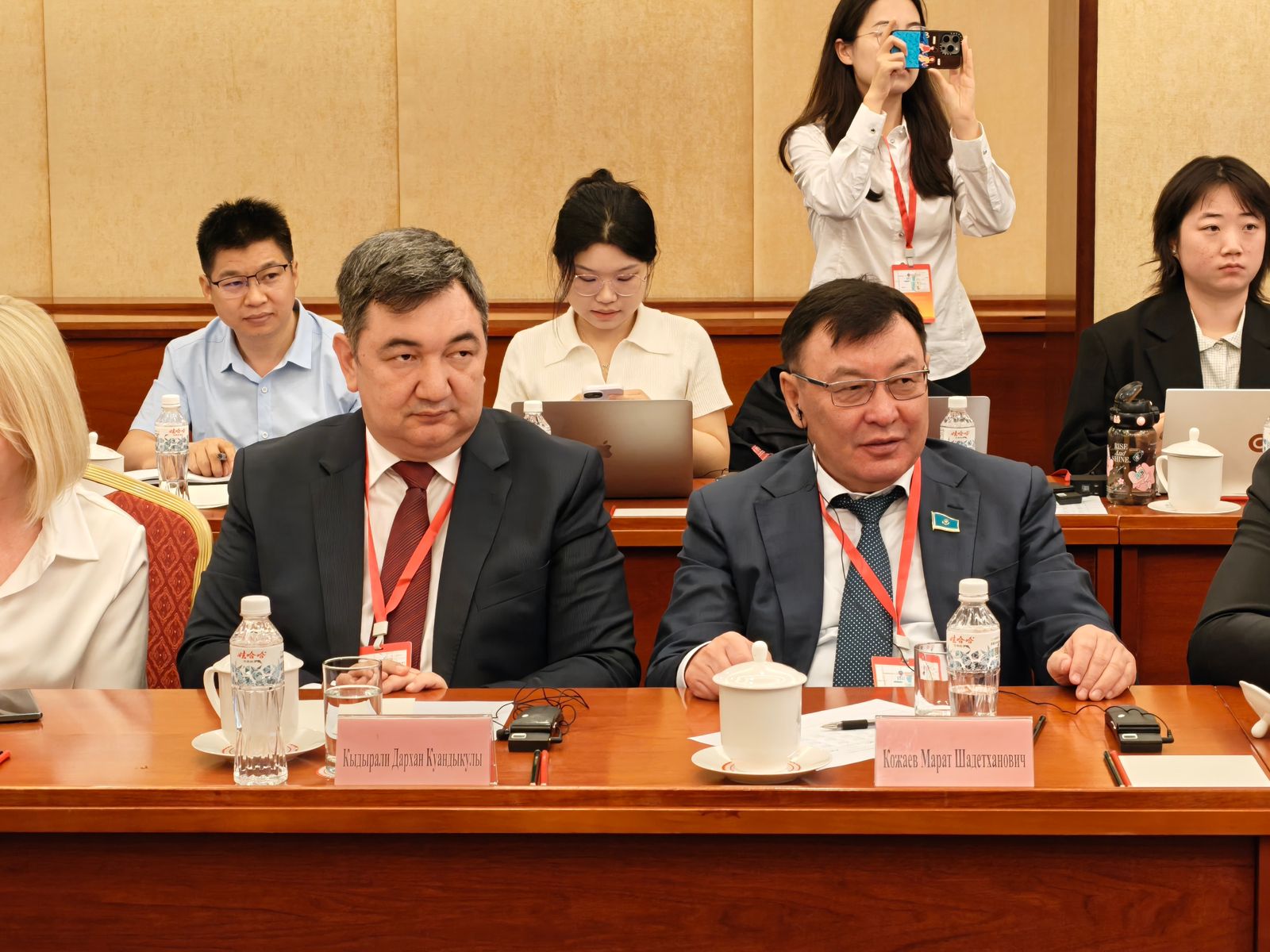 Senat depýtattary «Qytaı – ShYU» semınaryna qatysty