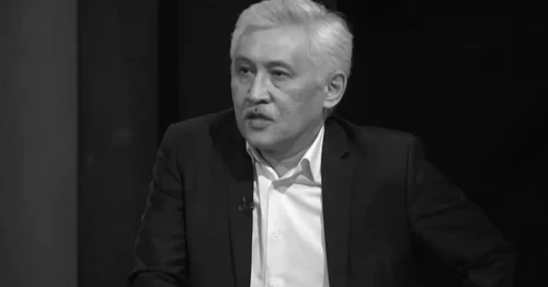 Belgili jýrnalıst Muhtar Túmenbaı ómirden ótti