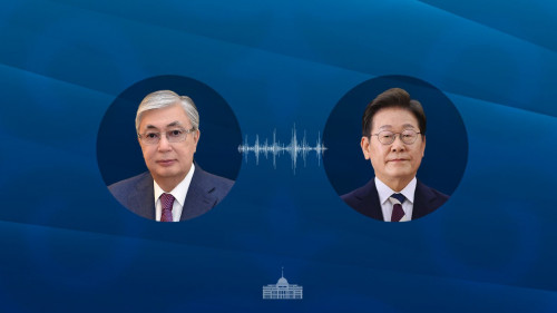 Memleket basshysy Koreıa  Prezıdentimen telefon arqyly sóılesti