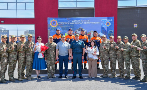 Elordalyq qutqarýshylarǵa páter kilti tabystaldy