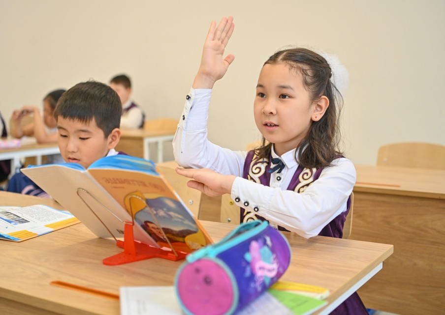 Oqýlyqtardy aýdarmaıyq, jazaıyq