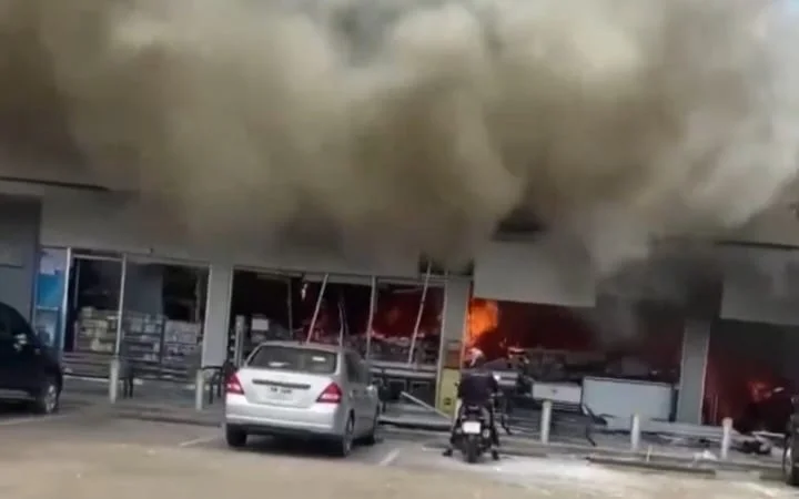 Taıland pen Kambodja shekarasynda qarýly qaqtyǵys ýshyqty