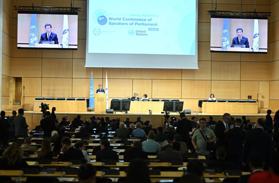 Qoshanov Parlament spıkerleriniń VI Dúnıejúzilik konferensııasynda sóz sóıledi