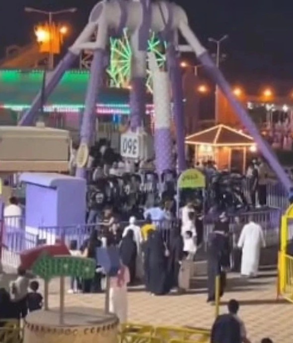 Attraksıon synyp, 23 adam jaraqat aldy