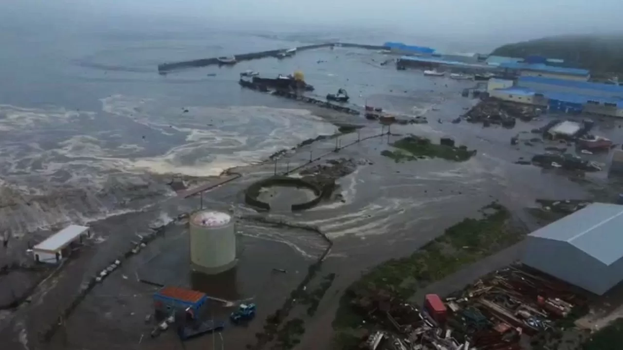 Kamchatka jaǵalaýynda bir saǵatta segiz jer silkinisi tirkeldi