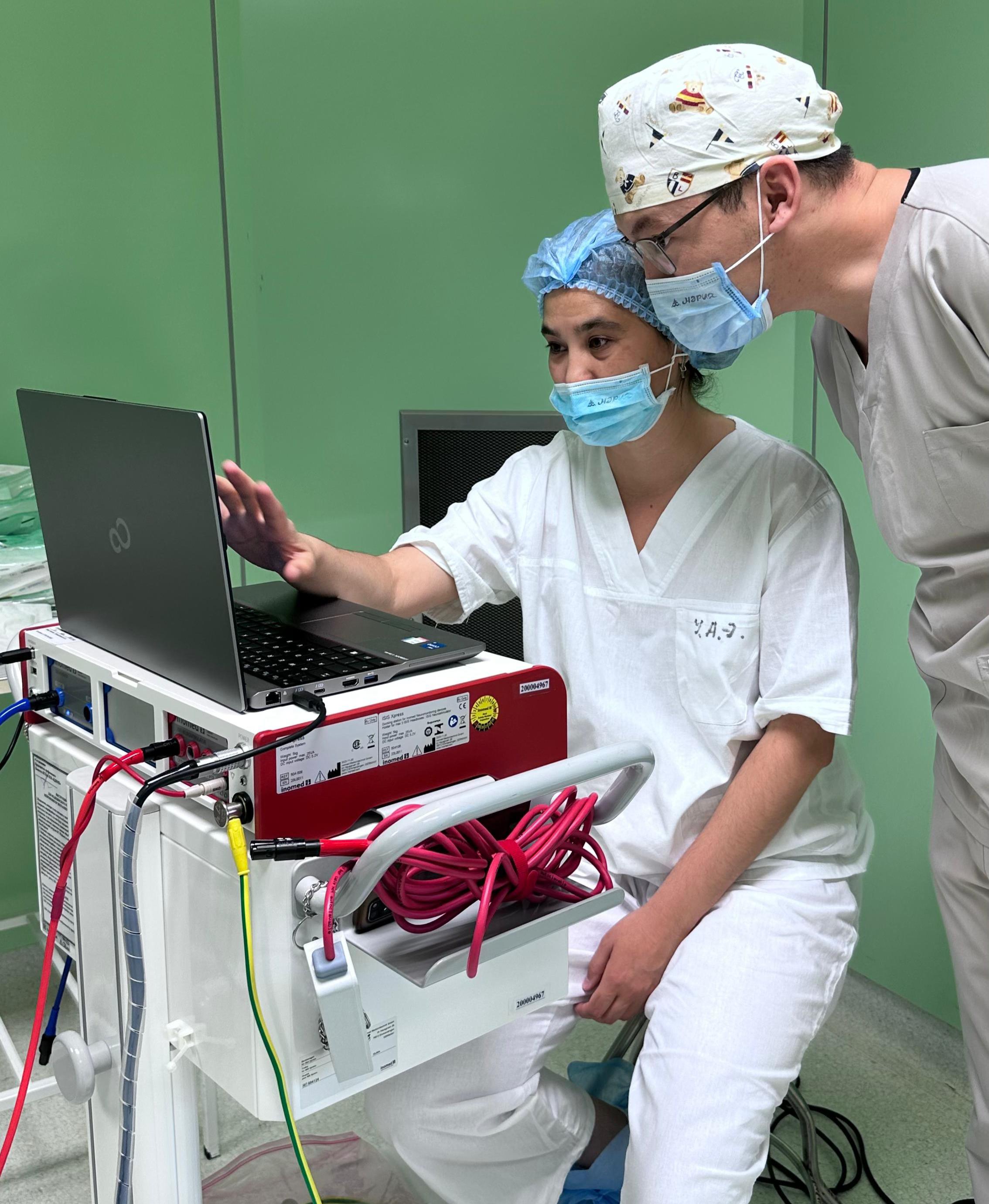 Almatyda sábıge ıntraoperasııalyq neıromonıtorıng arqyly ota jasaldy