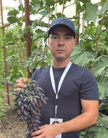 Júzim ósiretin jigit