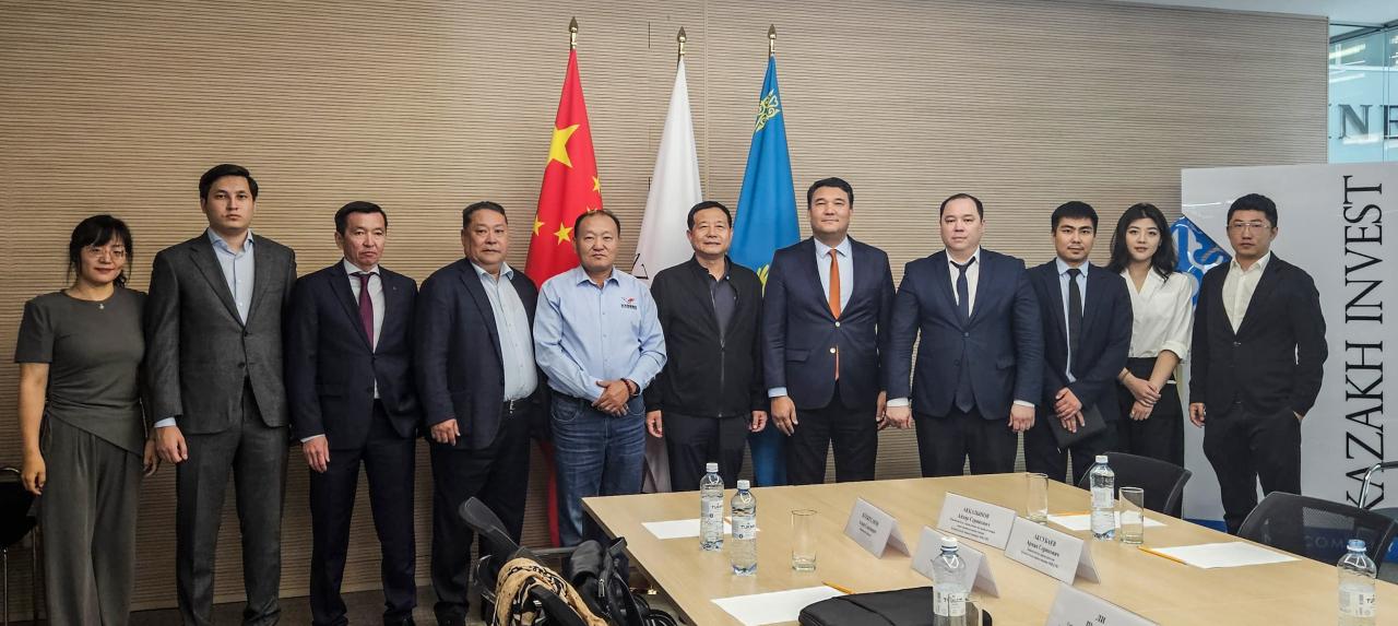 Bolat qubyrlar shyǵaratyn zaýyttyń qurylysy talqylandy