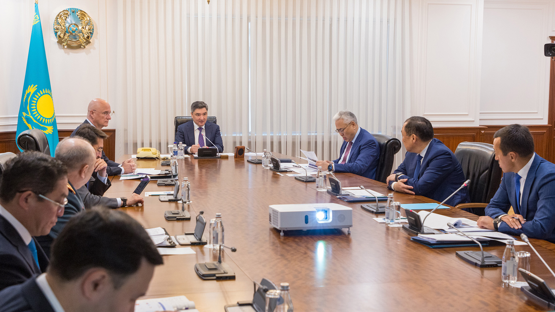 Kólik salasyndaǵy máseleler talqylandy