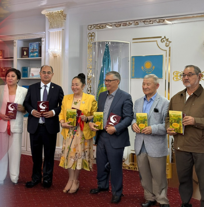 Astanada Abaı týraly jańa kitaptardyń tusaýkeseri ótti