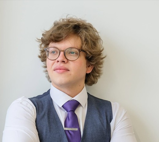 Bala júregine jol tapqan ustaz