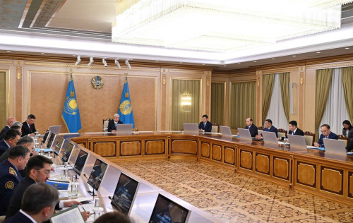 Prezıdent: JI týraly zańdy qabyldaý - shuǵyl mindet