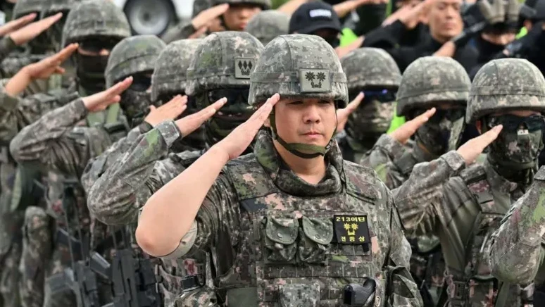 Koreıa ásker jınaı almaı álek