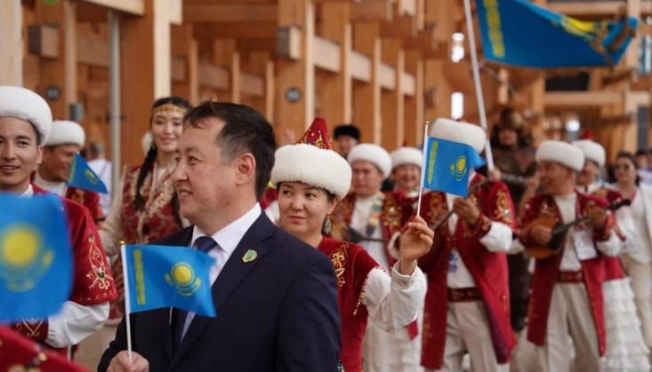 Japonııada baıraǵymyz jelbiredi